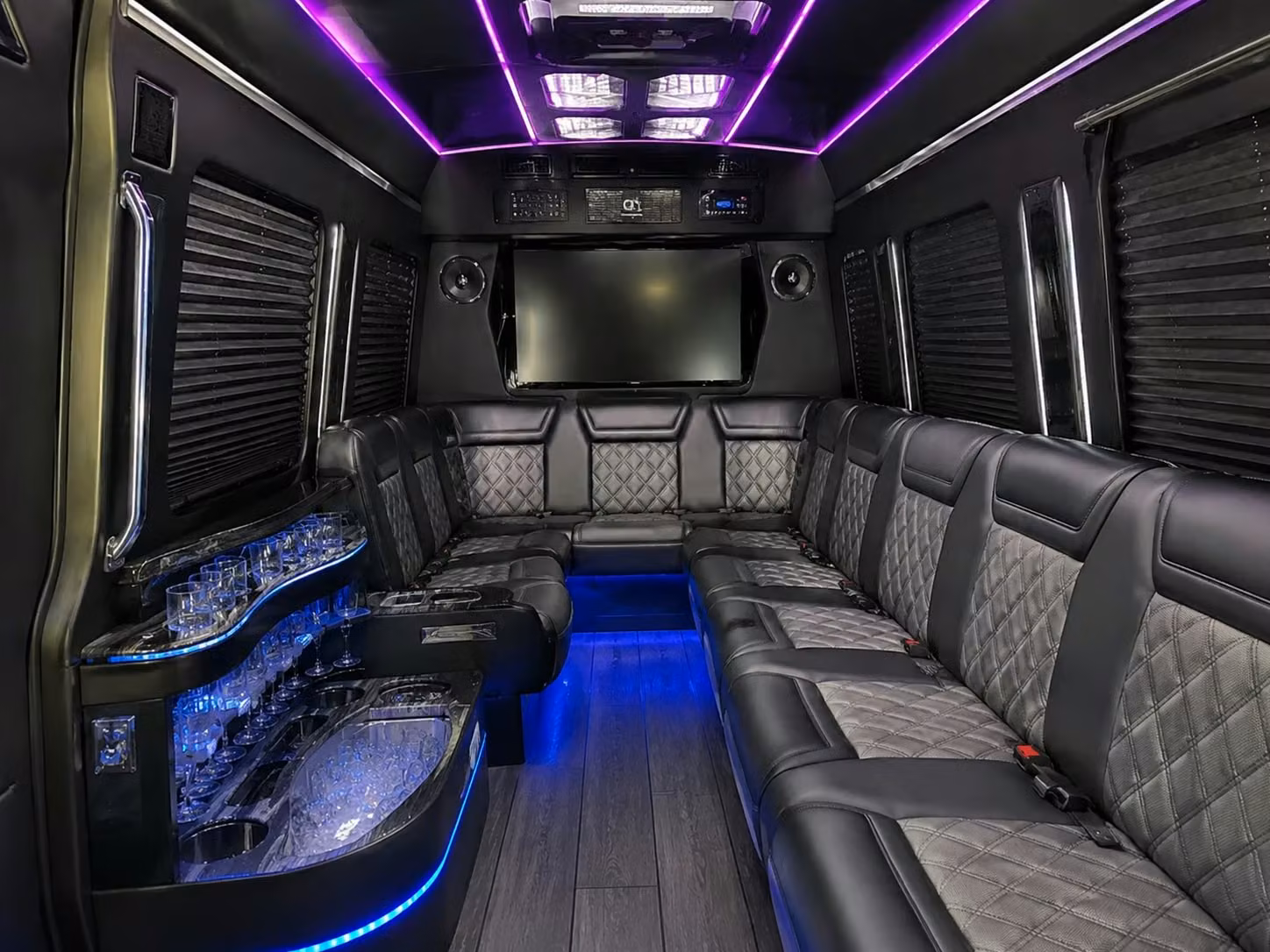 charterbusrentalredwoodcityca com is the easiest way to lock in redwood city prom transportation early