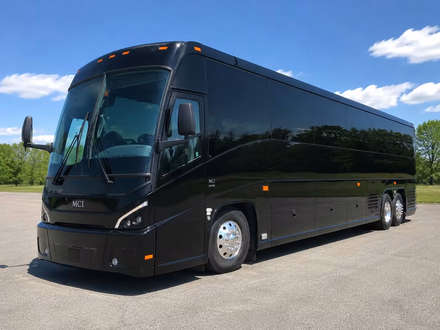 choosing the right bus for redwood city wedding guest shuttles