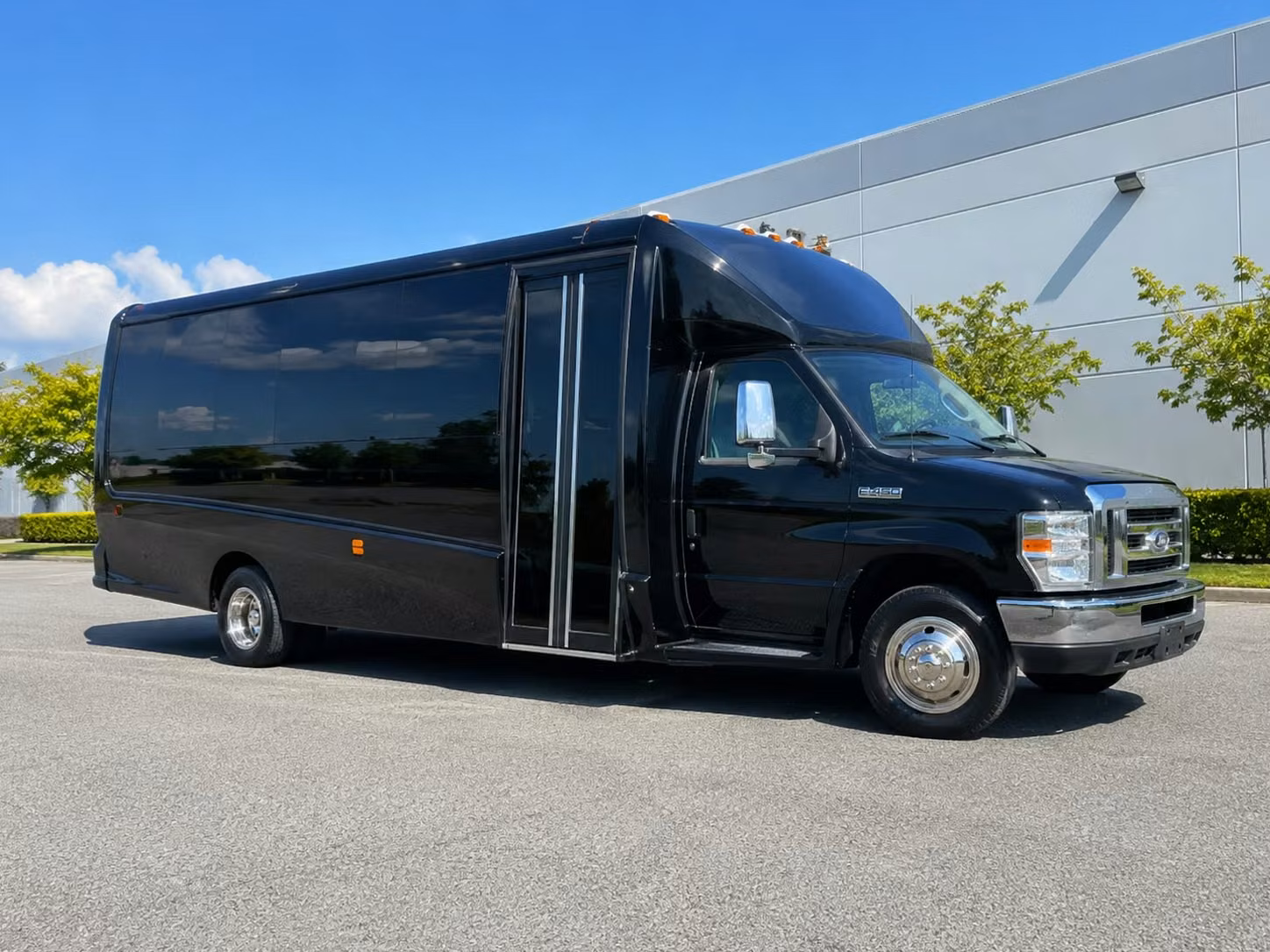 party buses and minibuses for redwood city prom night right on el camino real
