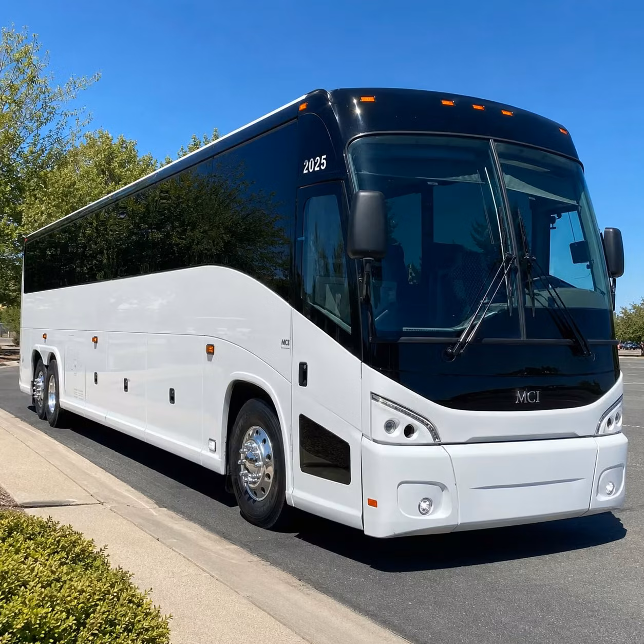 sunday service shuttle buses for redwood city congregations